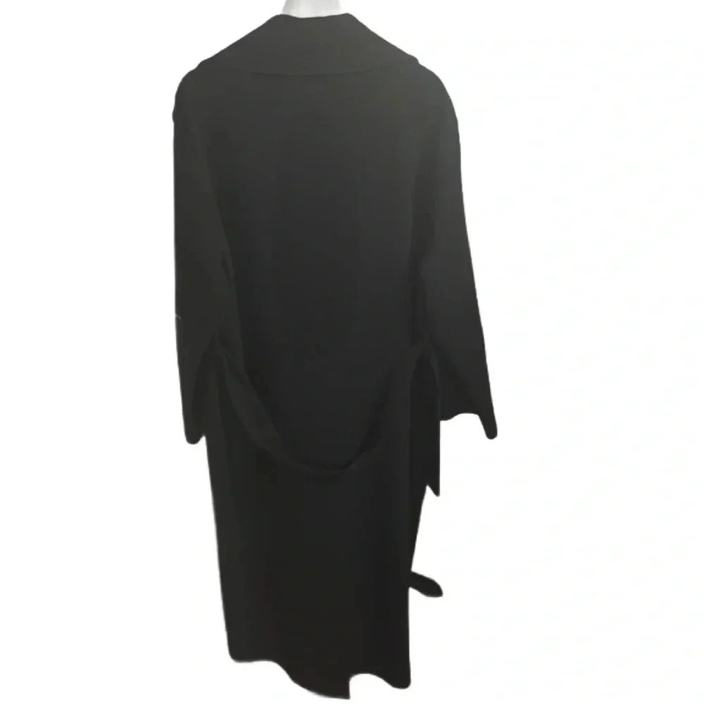 HERMES 100% Cashmere coat
NWT’s

8129 - Picture 6 of 10